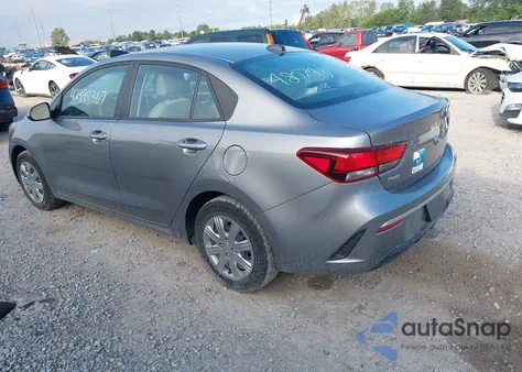 2022 Kia Rio S z USA, uszkodzony, nr VIN 3KPA24AD6NE480793